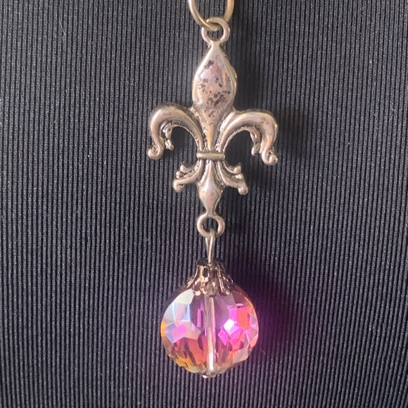 Necklace fleur de Lis pendant - Picture 1 of 9